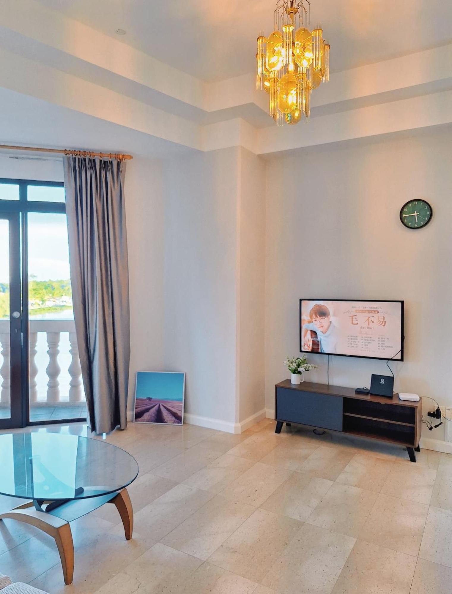 Cozzzy Hut Riverbank Suites Kuching With Spectacular River View Εξωτερικό φωτογραφία